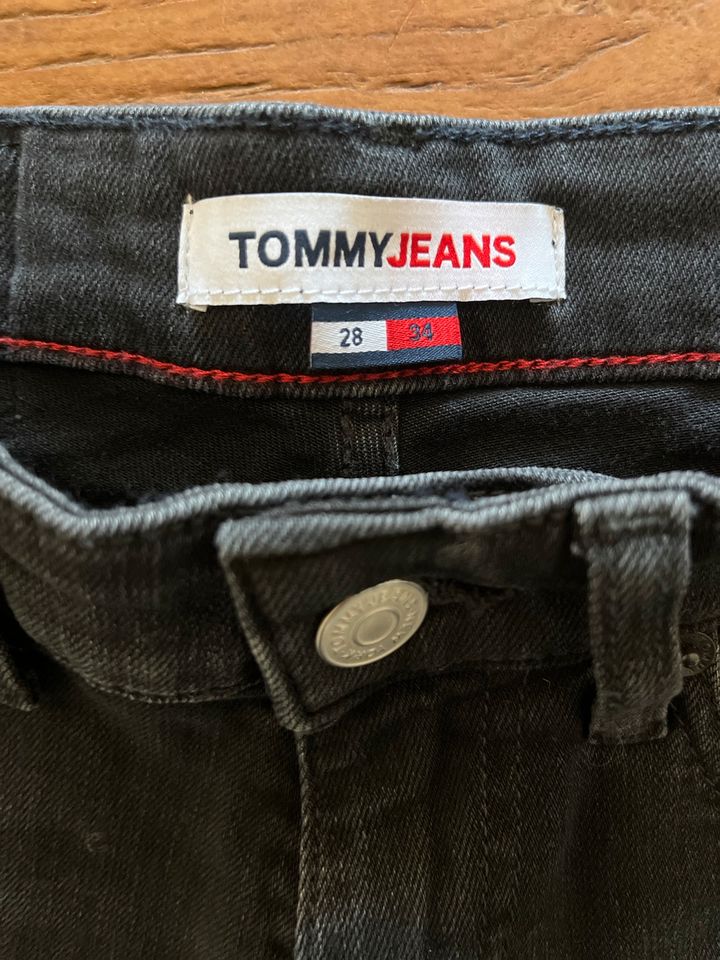 Tommy Hilfiger Jeans Gr.28 Stretch M.S Neue 120.€ Neue in Köln