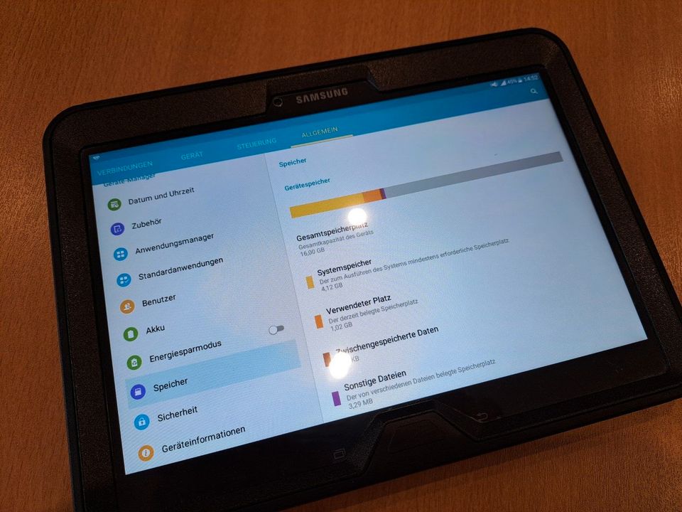 Samsung LTE Tablet Galaxy TAB 4 SM-T535 Wifi inkl. OtterBox + OVP in Blomberg