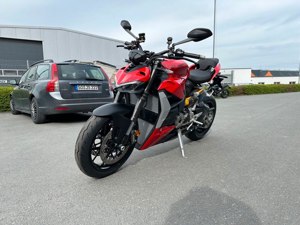 Ducati Streetfighter V2 2,99% Finanzierung in Anröchte