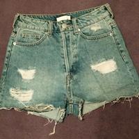 blaue Jeans-Shorts Gr. 32 v. H&M Niedersachsen - Jade Vorschau