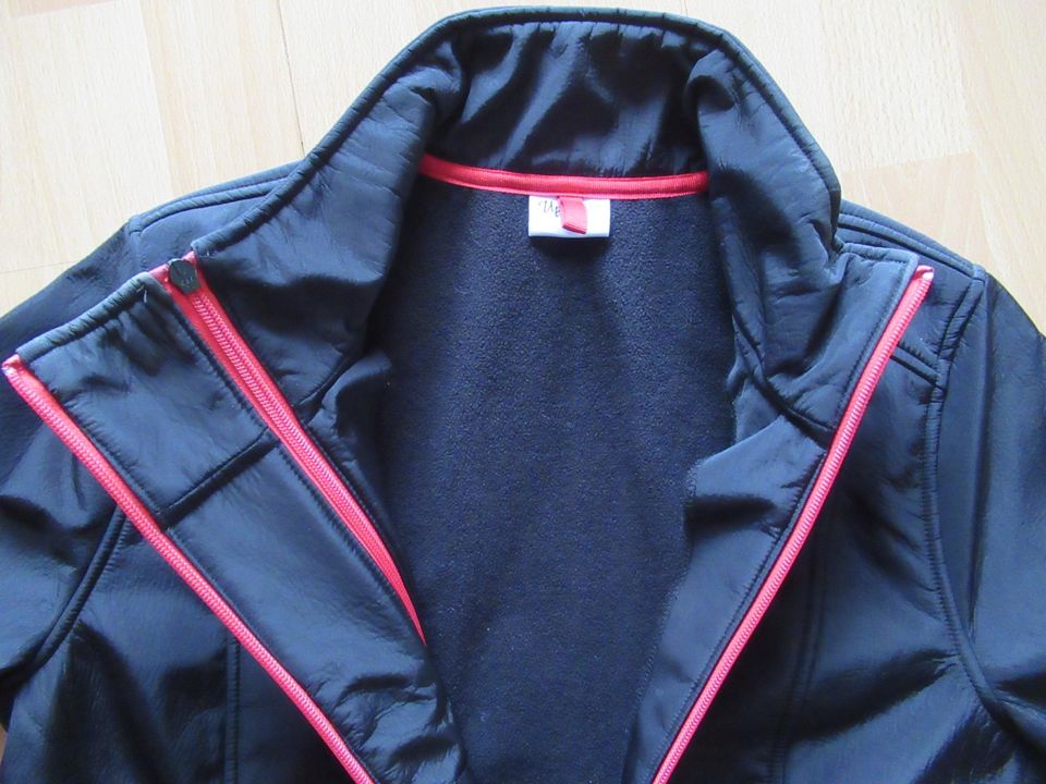 Schwarze Damen-Softshell-Long-Jacke in Gr. M  38/40 in Rehburg