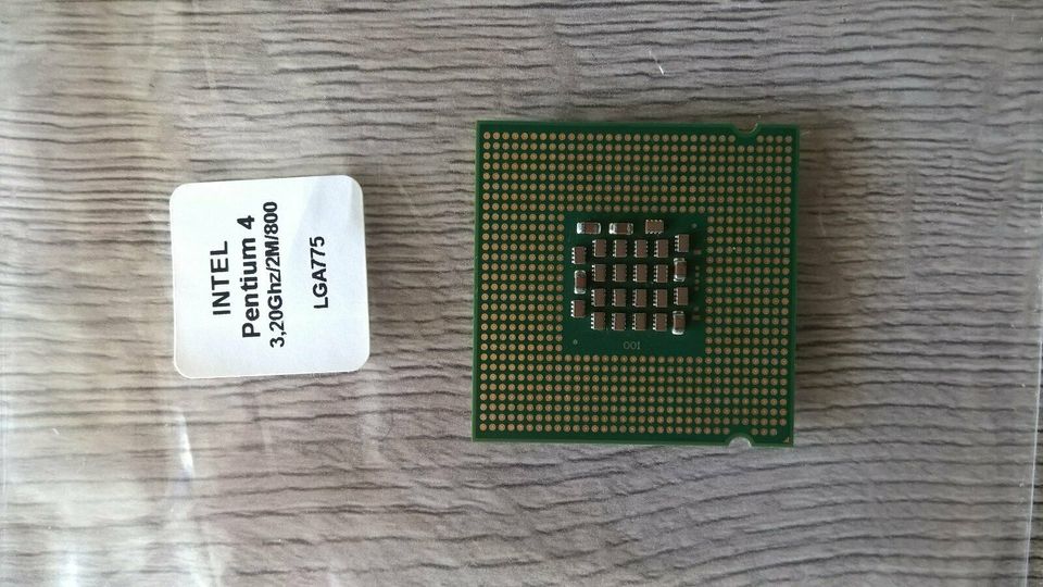 Intel Pentium 4 640 3,2 Ghz, Sockel 775, 2MB, SL7Z8 in Weißenfels