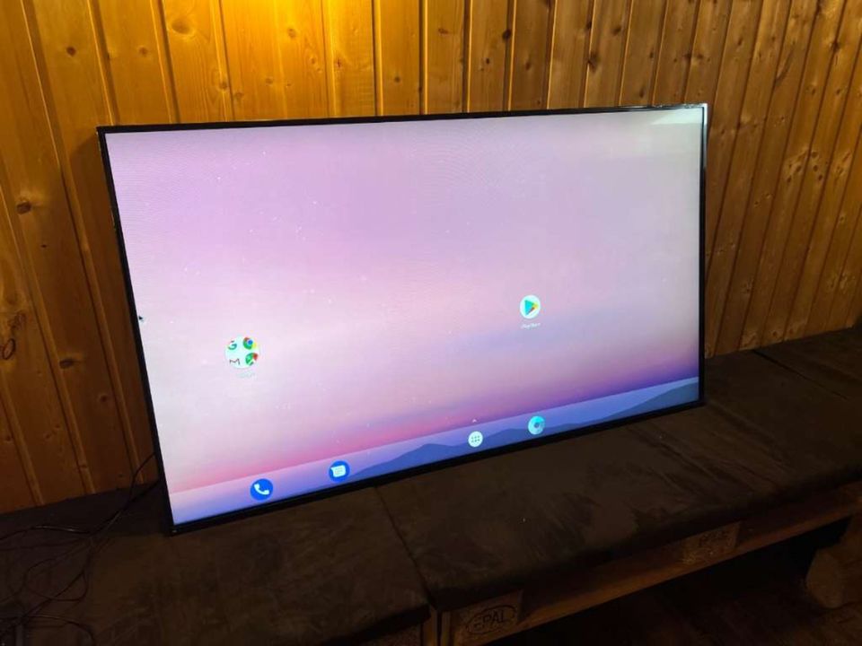 10x LG LED TV Geräte - Monitore - Fernseher Industrie Geräte 43-5 in Tittmoning