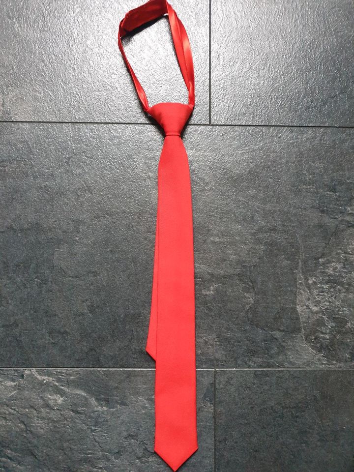 Oppo suits Anzug Jacke Hose Krawatte rot in Essen