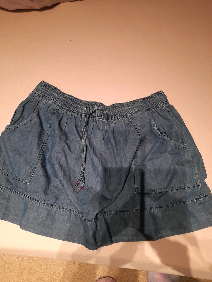 **schöner Jeans Rock Gr.38 blau ** in Seelow