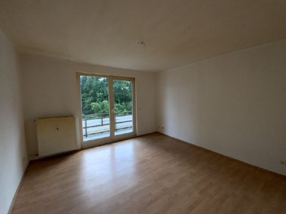 Gemütliche Balkonwohnung mit Wannenbad in Duisburg