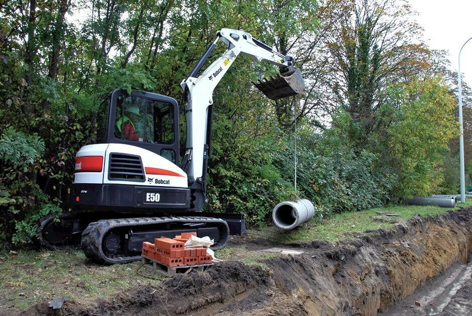 Bagger Minibagger Bobcat E50 5t Vermietung Verleih Miete in Althengstett