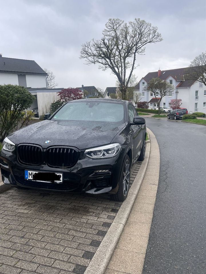 BMW X4 M40i Black Edition in Lüdenscheid