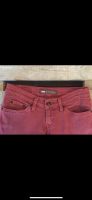 Levis skinny jeans 524 in rot, Größe 34 Thüringen - Weimar Vorschau