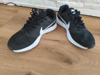 Sneaker NIKE 41 Sachsen-Anhalt - Dessau-Roßlau Vorschau