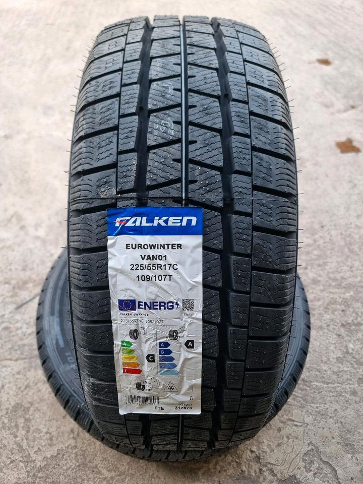 2x Winterreifen 225/55R17C 109/107T   inklusive Montage in Detmold