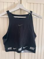 Nike Sportoberteil/ Top Innenstadt - Köln Altstadt Vorschau