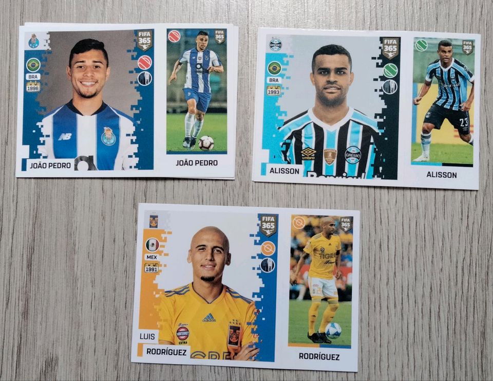 Panini Sticker - Fifa 365 "The Golden World of Football 2019" in Dresden