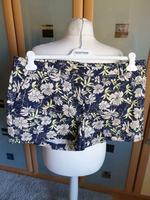 Shorts Blütenprint Gr. 44 von Esprit Rheinland-Pfalz - Kindsbach Vorschau