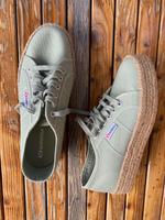 Superga Schuhe salbeifarben 39,5 Hessen - Babenhausen Vorschau