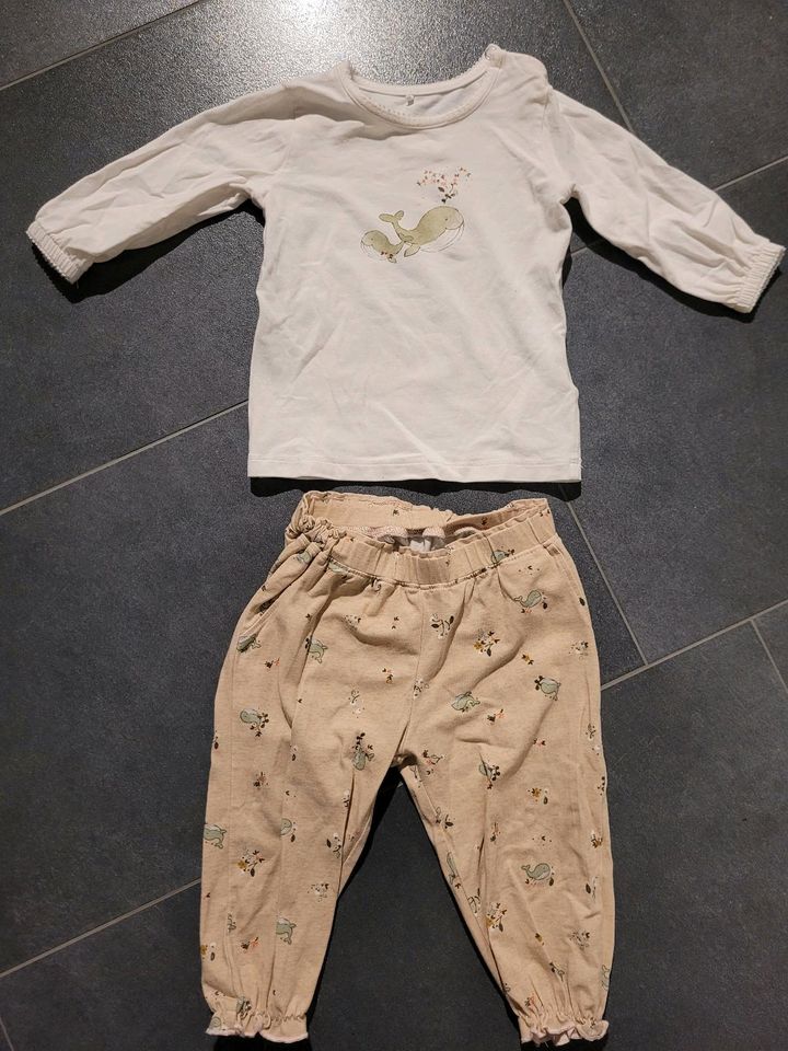 Langarmshirt und Hose in Mörfelden-Walldorf