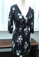 Geblümte Kurzkleid, Minikleid Gr. 34 Sachsen - Borna Vorschau