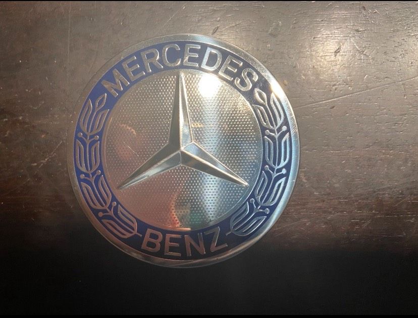 4x ORIGINAL MERCEDES BENZ - Lorbeerkranz Royal Blau/Chrom in Eichendorf