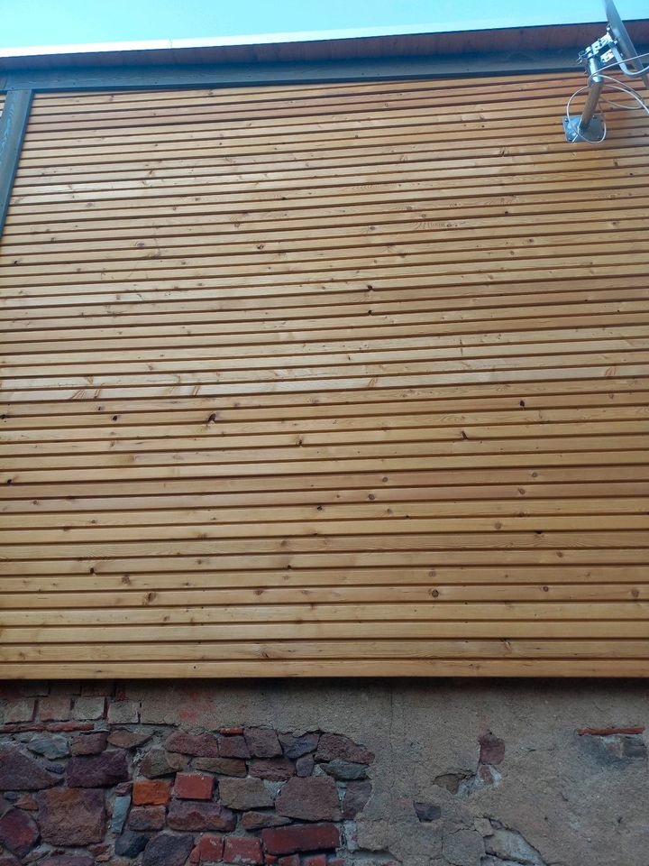 Wandprofil Fassade Profilholz 44x146mm Sibirische Lärche in Grimma