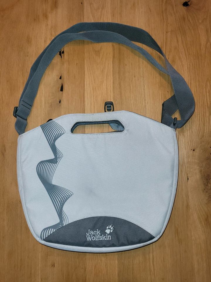 Jack Wolfskin Handtasche in Kirchhundem