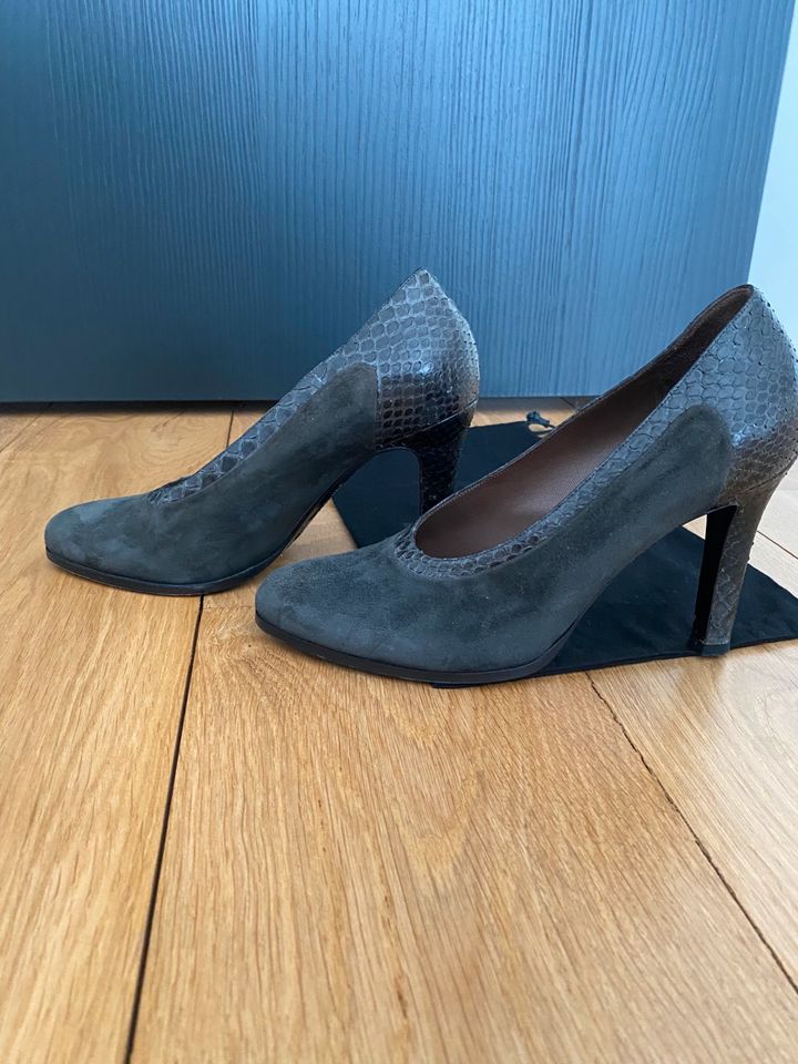 Pumps ,High Heels von Jil Sander Gr.35,5 in grau in Offenbach