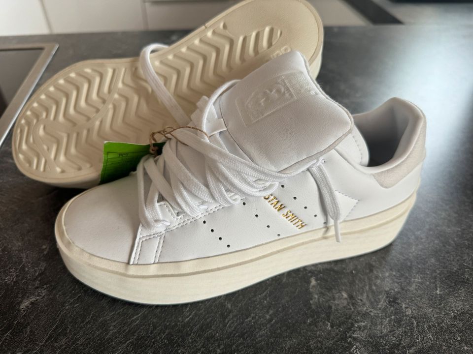 Adidas Stan smith gr 38 2/3 neu ungetragen in Erlangen