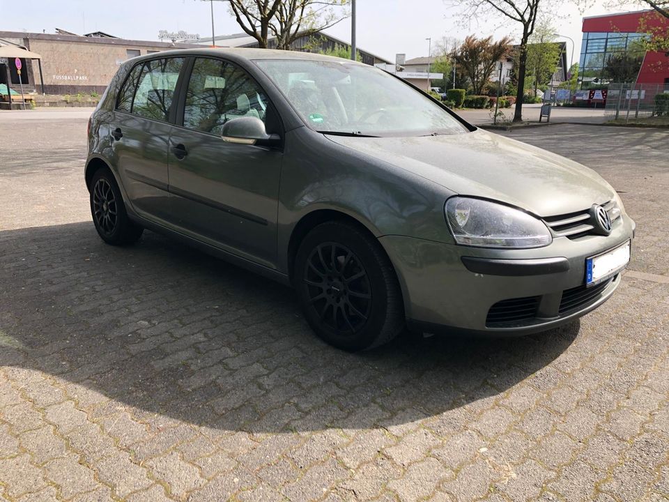 VW Golf V zu verkaufen in Rödermark