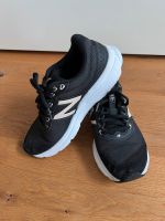 New Balance Sneaker/ leichte Turnschuhe schwarz Gr. 39/40,5 Niedersachsen - Wolfsburg Vorschau
