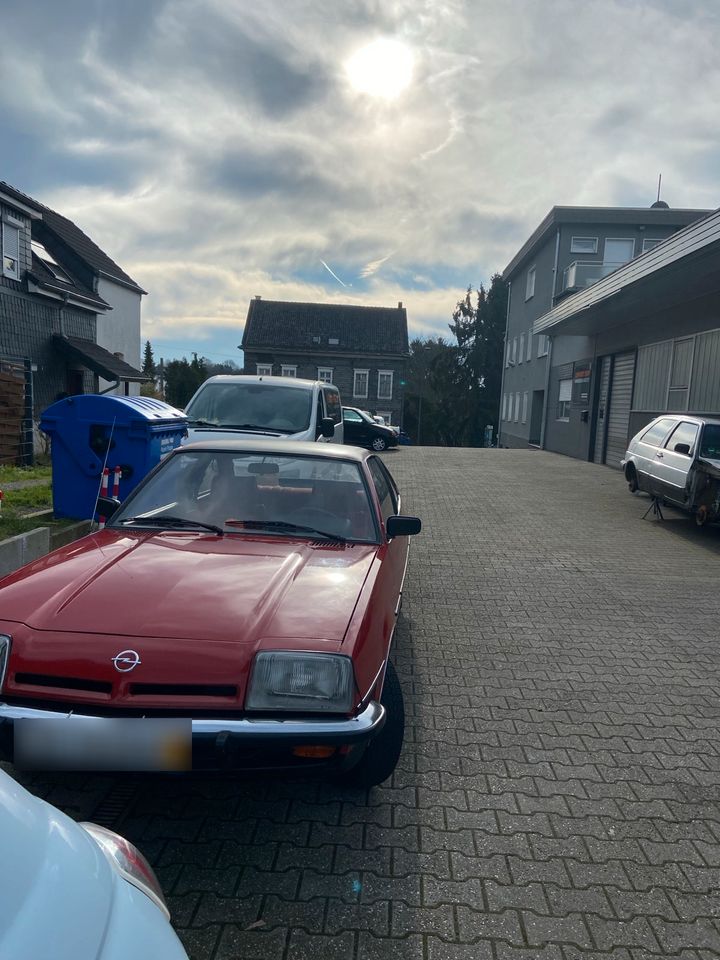 Opel Manta  b, 2,0 S in Solingen