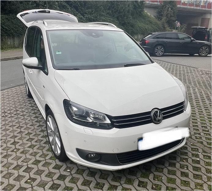 Abbildung des Autos VW Touran 1,4 tsi 7 Sitz…
