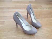 buffallo Pumps Absatz Schuhe Gr. 39 Echtleder Hessen - Darmstadt Vorschau