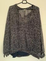 Esprit Bluse mit Top in Gr. L *NEUw* Nordrhein-Westfalen - Willich Vorschau