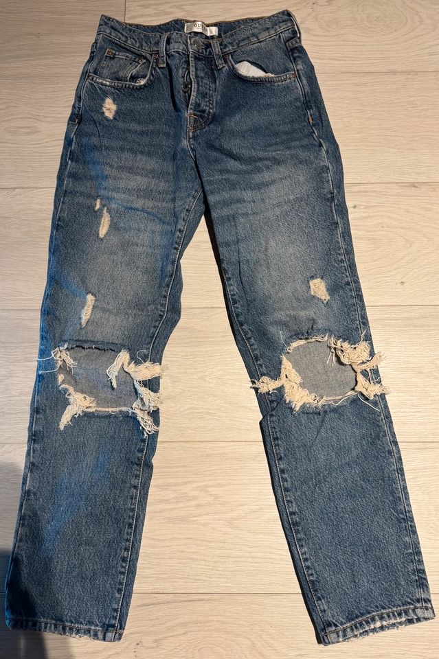 Damen Jeans Hosen Paket Marke Zara Guess H&M in Alzenau