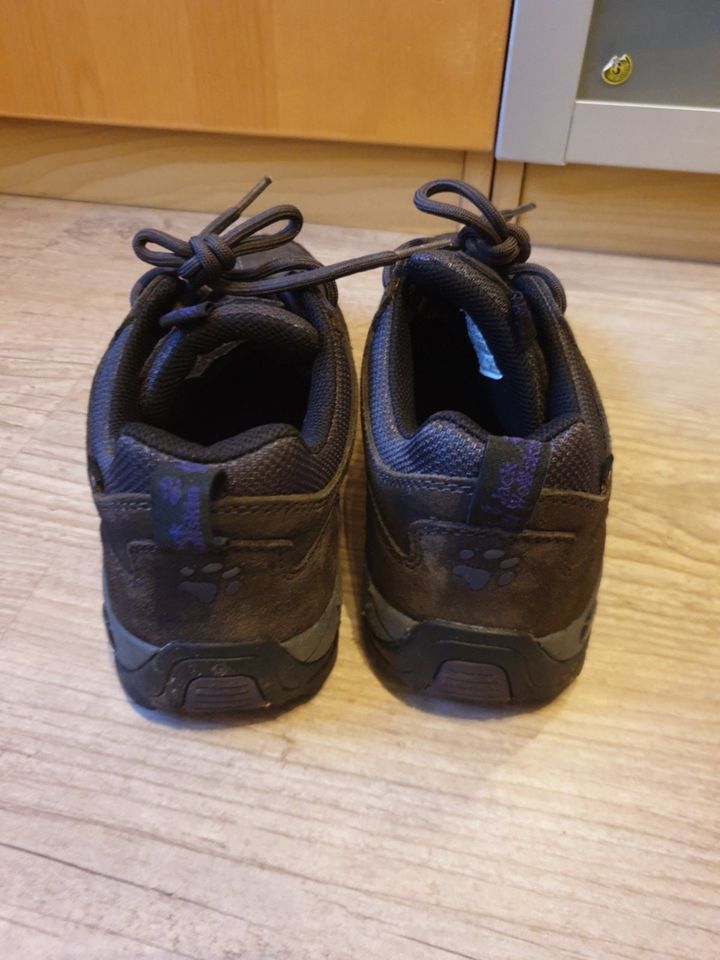 Jack Wolfskin Wanderschuhe Trekkingschuhe Gr. 39,5 in Moers