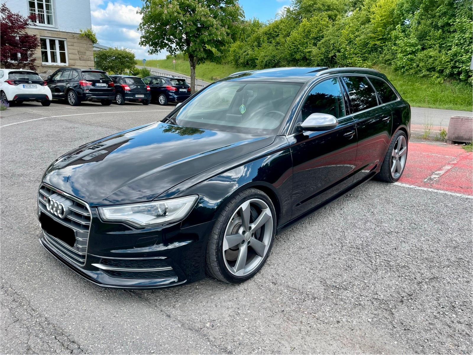 Abbildung des Autos AUDI S6 4.0 V8 BI TURBO …