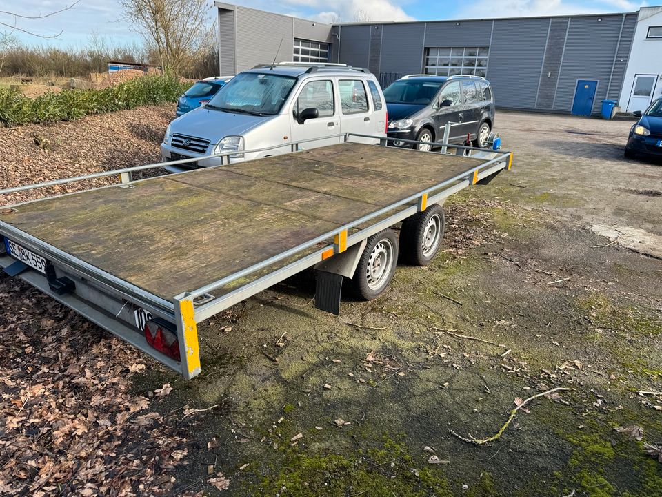 Autotrailer,Autotransporter,Fahrzeugtransporter Blyss 2,7to in Bad Segeberg