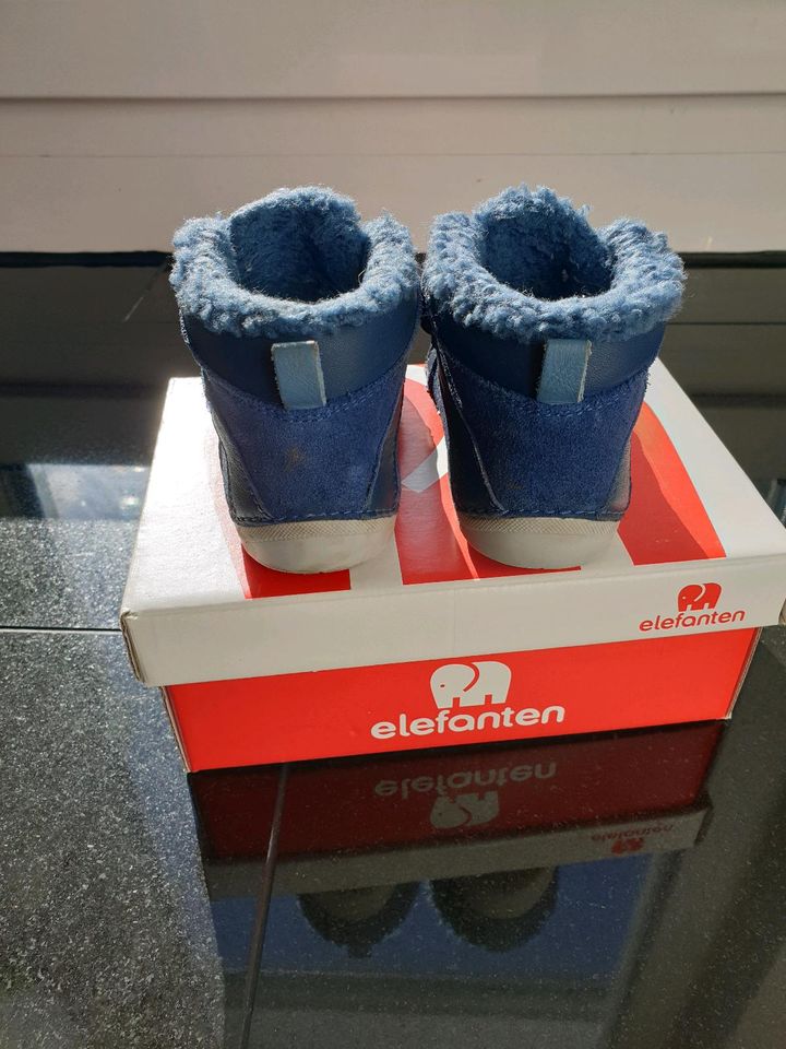 *** Leder Elefanten Schuhe mit Warmfutter *** in Hamburg