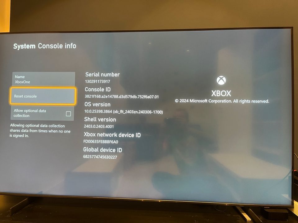 Xbox One X 1TB + Controller in Nürnberg (Mittelfr)