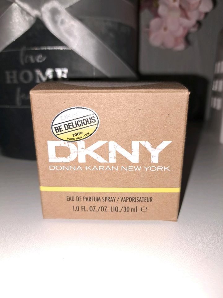 Dkny wie neu in Bösel