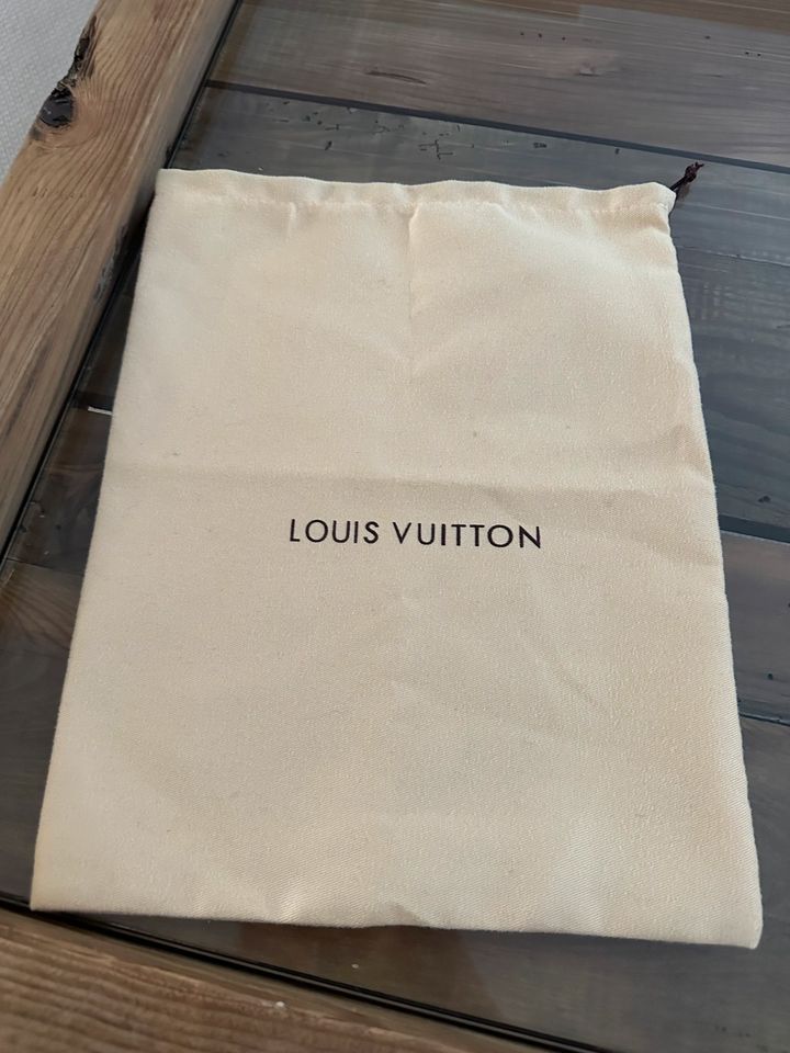 Louis Vuitton Taschen Beutel in Duisburg
