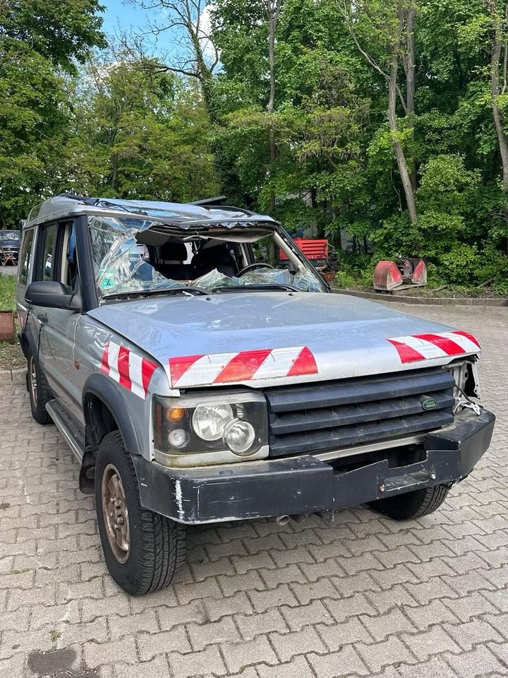 Landrover Discovery TD5 Unfall in Berlin