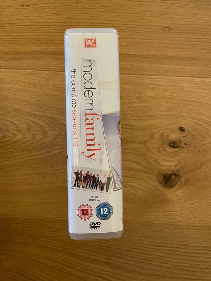 Modern Family Staffel 1-5 DVD ENGLISCH in München