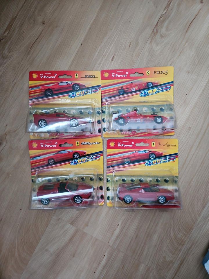 Ferrari Modellautos Shell V-Power, Stück  5€ in Seukendorf