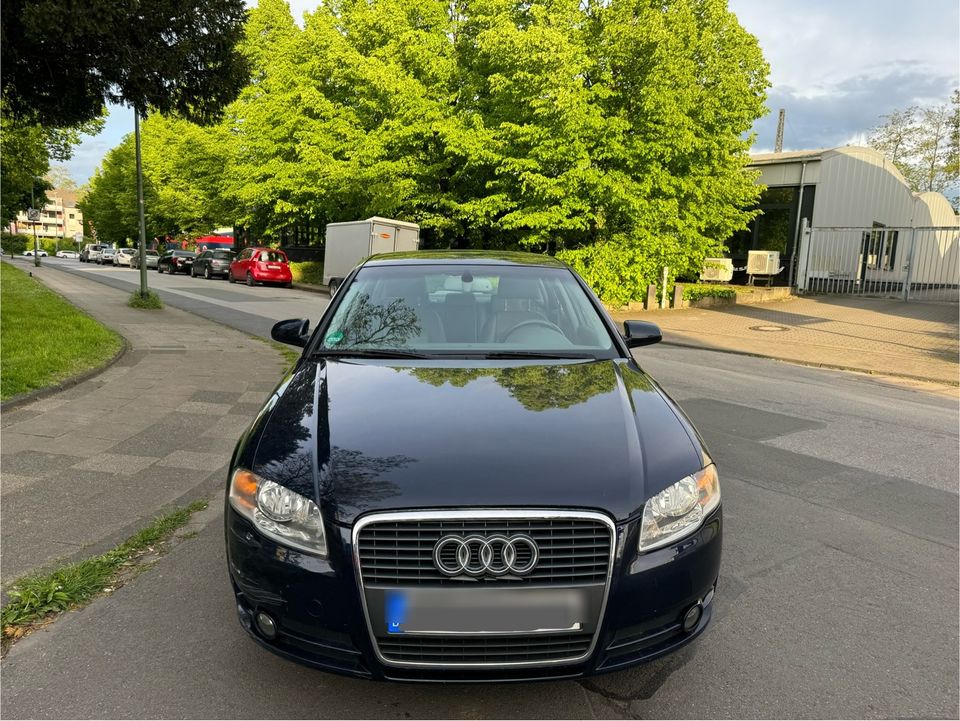 Audi a4 Limousine 1.6 Benzin zu verkaufen in Essen