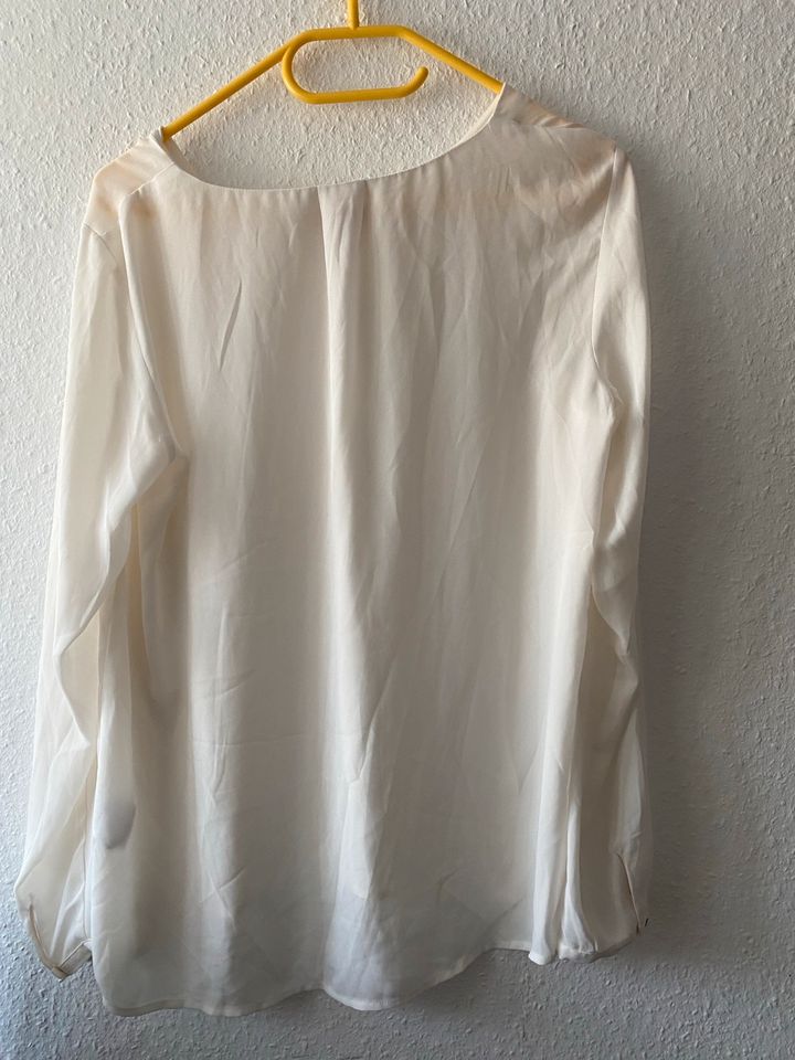 Esprit Damen Bluse Gr. 38 in weiss in Reutlingen