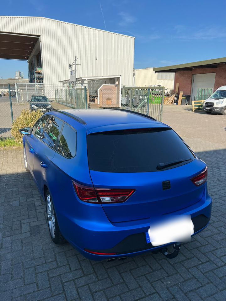 Seat Leon FR - in Blau Matt foliert - 150 PS - TOP ZUSTAND in Verden