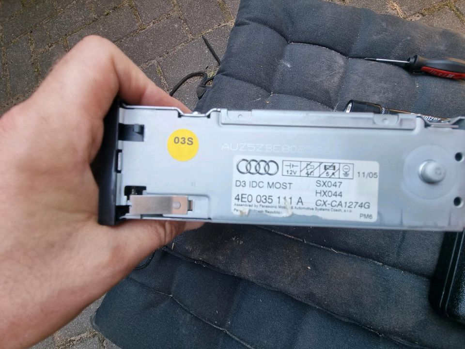 6Fach CD-Wechsler Audi A8 D3 4E/ Q7 / A6 4F / 40E 035 111 A in Berlin