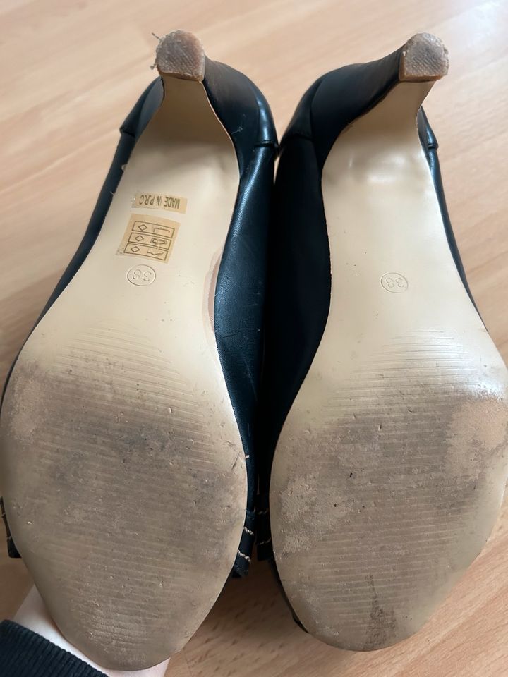 Pumps klassische hohe Schuhe in Bobingen