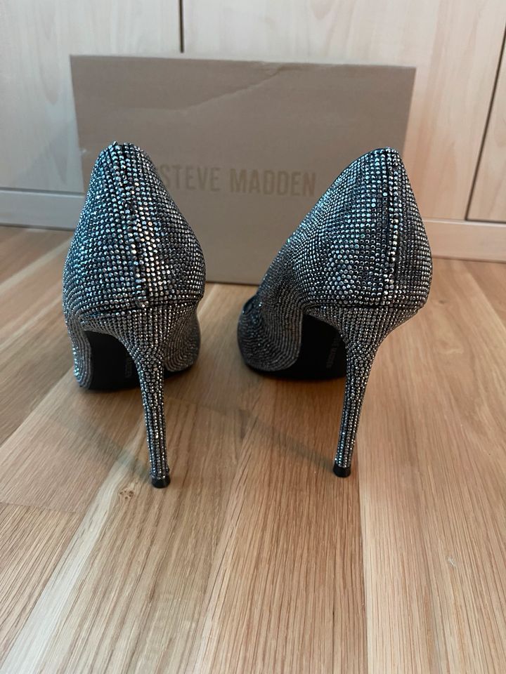 Steve Madden Vala-R Black/Crystal, Gr.41, silber/schwarz NEU in Hamburg