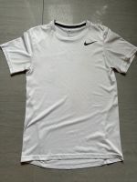 Weißes Nike Running- / Trainingsshirt Bayern - Uttenreuth Vorschau
